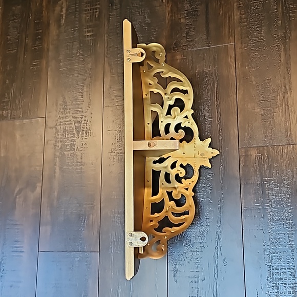 PRICE DROP ! Syroco Wall Shelf | Gold | Vintage | Ornate - Picture 7 of 16